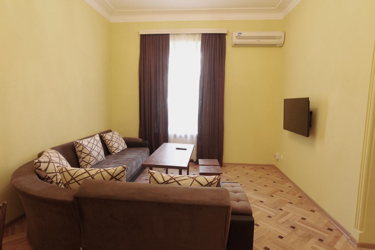 Apartment At Stalin House Tiflis Exterior foto