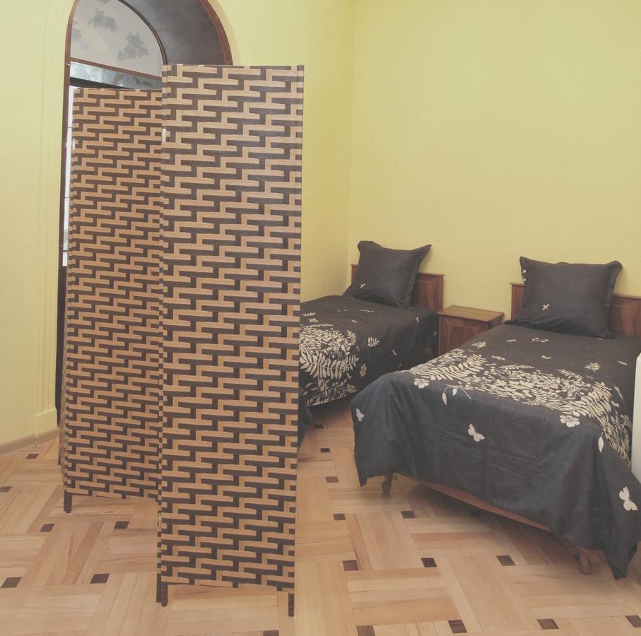 Apartment At Stalin House Tiflis Exterior foto